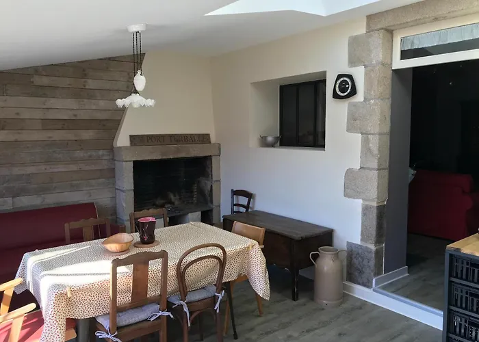 Hébergement de vacances Petite Maison De Pêcheur Centre à 2 Mn à Pied Du Port , La Commerce La Turballe